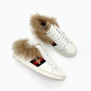 GUCCI Wool Fur Lined Ace Sneakers Size 38 Low Top Web Stripe Embroidered Bee